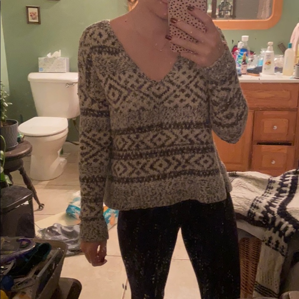 Cropped sweater